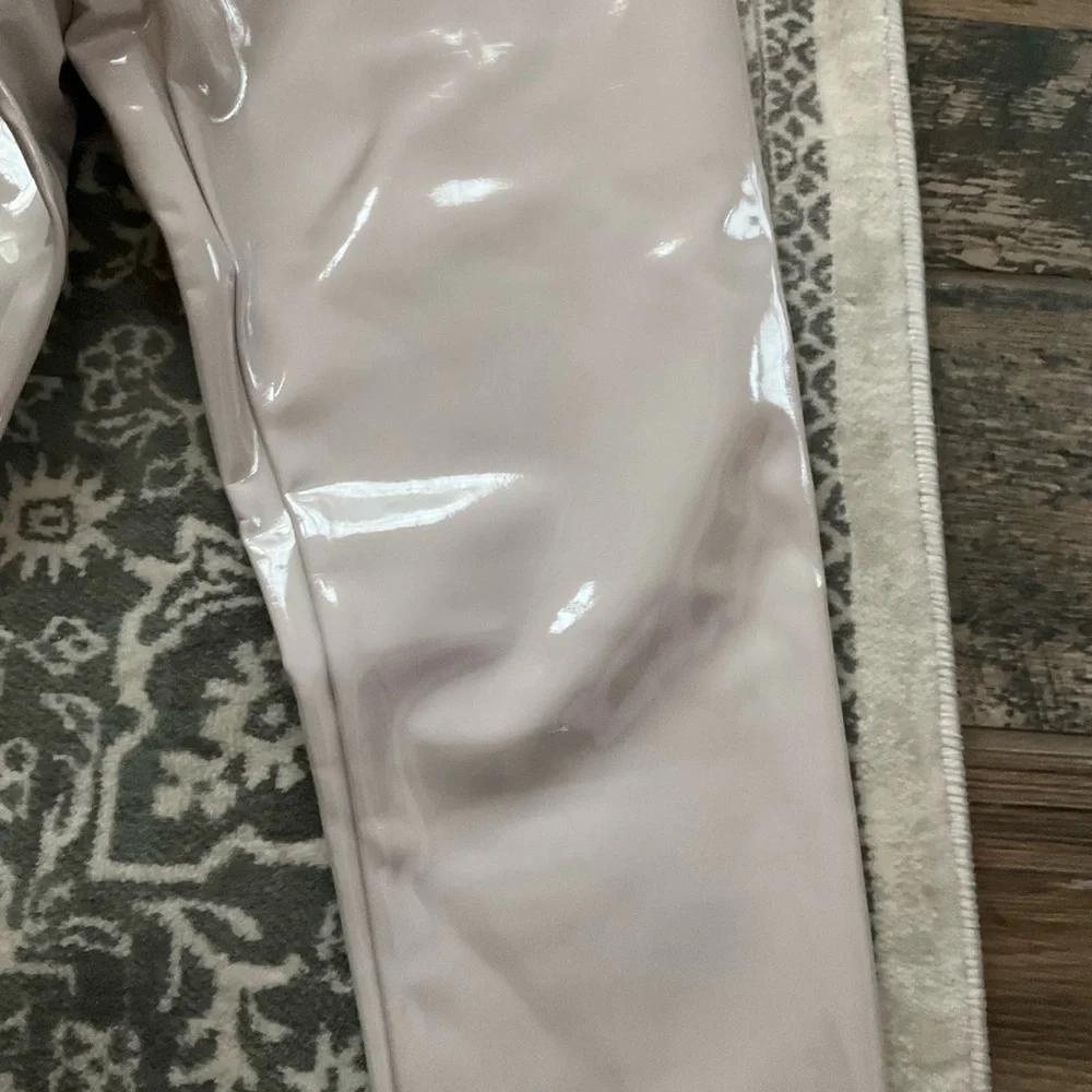 Commando Faux Shiny Beige patent leather Leggings, XS. - Picture 2 of 5